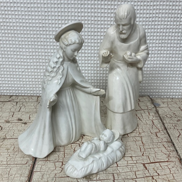 Other - Hummel Nativity Figurines Set